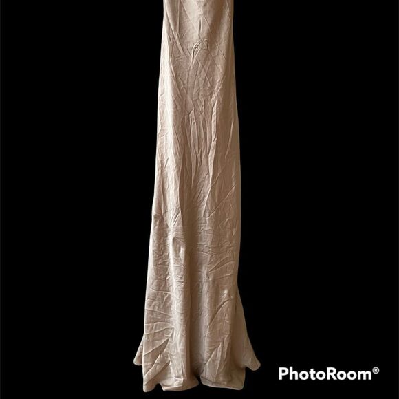 NWOT Show me your mumu Tuscany Maxi Slip Dress in champagne luxe satin Size S - Picture 6 of 12